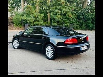 VW Phaeton