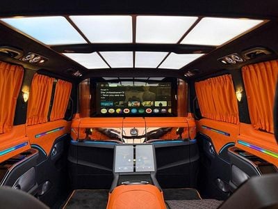 Neu Mercedes V300 Luxury 237 PS (174 kW) 2026 Schwarz Van / Kleinbus