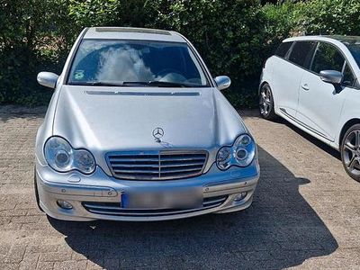 Mercedes C200