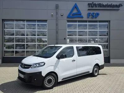 Gebraucht Opel Vivaro-e Combi 145 PS (106 kW) 2024 Weiß Van / Kleinbus