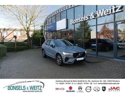 Gebraucht Volvo XC60 Plus 197 PS (144 kW) 2023 Grau metallic SUV