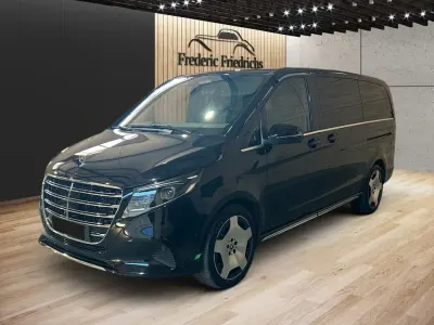 Gebraucht Mercedes V300 Exclusive 237 PS (174 kW) 2024 Obsidianschwarz metallic Van / Kleinbus