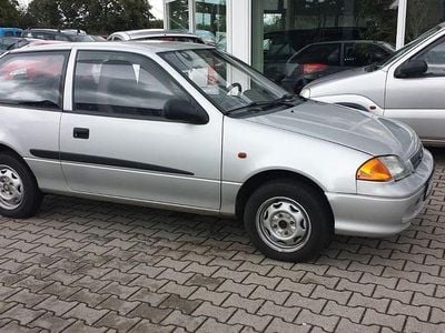 Gebraucht Suzuki Swift 53 PS (38 kW) 2001 Silber Kleinwagen