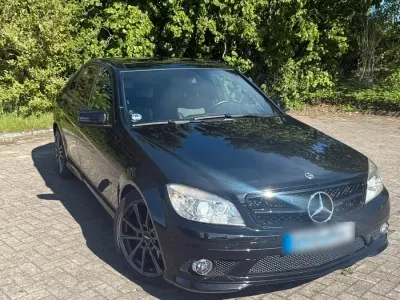 Gebraucht Mercedes C350 272 PS (200 kW) 2010 Schwarz Limousine