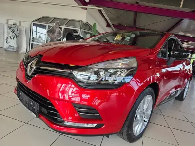 Gebraucht Renault Clio IV LIMITED 90 PS (66 kW) 2018 Rot Limousine