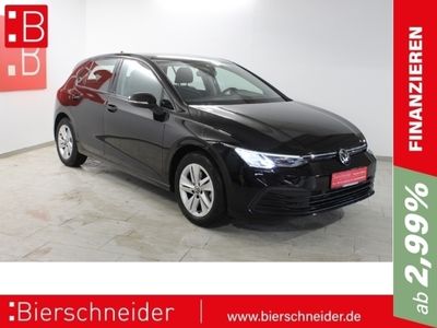 Second-hand VW Golf VIII Life 131 CP (96 kW) 2024 Andere farbe