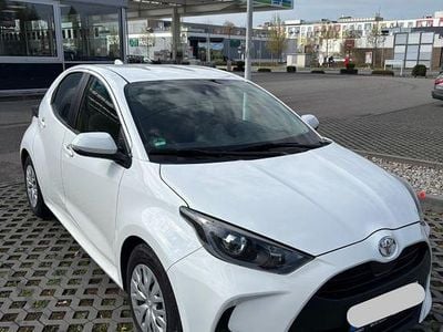 Gebraucht Toyota Yaris Comfort 72 PS (52 kW) 2021 Weiß Kleinwagen