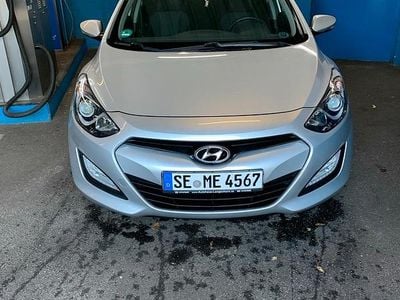 Silber Gebraucht 2012 Hyundai i30 Limousine | 6.300 € (Teuer)
