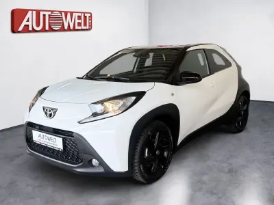 Gebraucht Toyota Aygo X X-Black 72 PS (52 kW) 2024 Schwarz SUV