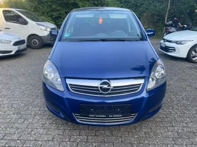Gebraucht Opel Zafira Edition 150 PS (110 kW) 2010 Blau Van / Kleinbus