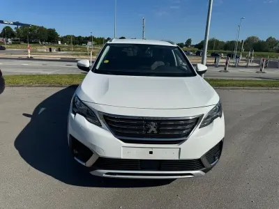 Gebraucht Peugeot 5008 Allure 131 PS (96 kW) 2019 Weiß SUV