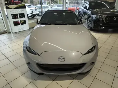 Neu Mazda MX5 Exclusive-Line 132 PS (97 kW) 2026 Grau Cabrio