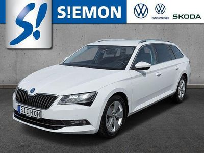 Gebraucht Skoda Superb Style 150 PS (110 kW) 2016 Weiß metallic Kombi