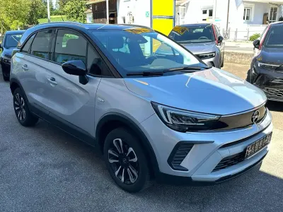 Gebraucht Opel Crossland Elegance 131 PS (96 kW) 2024 Aluminiumgrau/metallic SUV