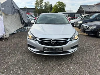 Gebraucht Opel Astra Business 136 PS (100 kW) 2017 Silber Kombi