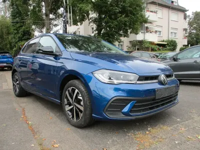 Gebraucht VW Polo Move 95 PS (69 kW) 2025 Blau Kleinwagen