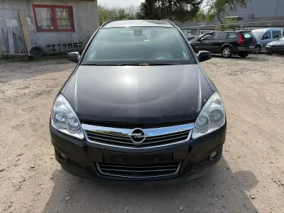 Gebraucht Opel Astra 105 PS (77 kW) 2007 Schwarz Kombi