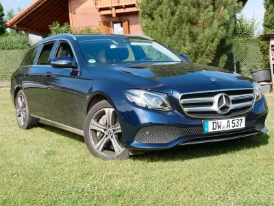 Gebraucht Mercedes E400 340 PS (250 kW) 2018 Blau Limousine
