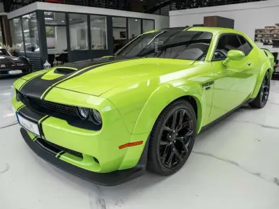 Używany Dodge Challenger 377 KM (277 kW) 2024 Czarny Coupe