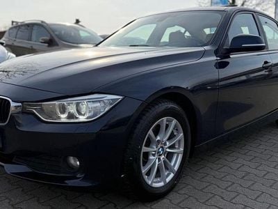 Gebraucht BMW 316 Luxury Line 136 PS (100 kW) 2015 Blau Limousine