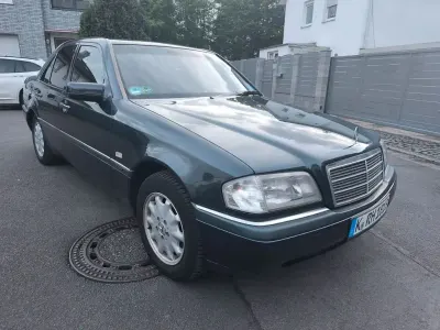 Używany Mercedes C280 Elegance 197 KM (144 kW) 1997 Zielony Sedan/Limuzyna