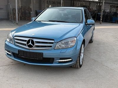 Second-hand Mercedes C250 205 CP (150 kW) 2010 Berlinǎ
