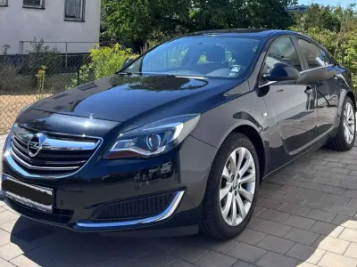 Gebraucht Opel Insignia Edition 140 PS (102 kW) 2015 Schwarz Limousine