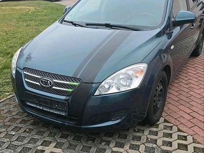 Gebraucht Kia Ceed 97 PS (71 kW) 2008 Kleinwagen