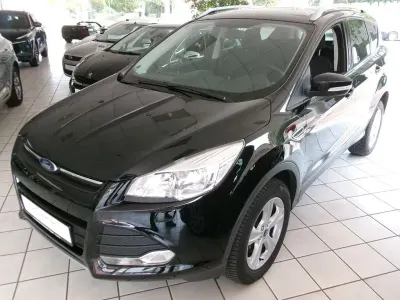 Gebraucht Ford Kuga 120 PS (88 kW) 2016 Schwarz SUV
