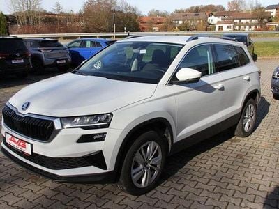 Gebraucht Skoda Karoq Selection 150 PS (110 kW) 2025 Moonweiß SUV