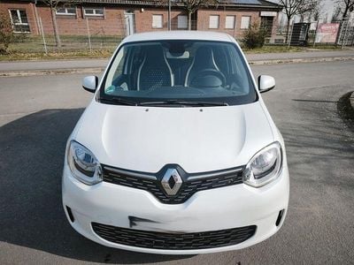 Gebraucht Renault Twingo Signature 73 PS (53 kW) 2020 Weiß Kleinwagen