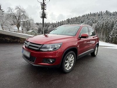 Gebraucht VW Tiguan Sport 140 PS (102 kW) 2014 Rot SUV