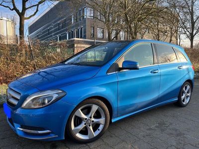 Mercedes B200