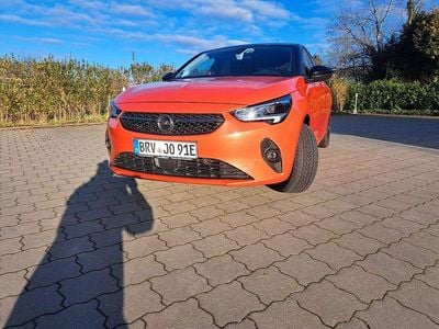 Orange Gebraucht 2020 Opel Corsa-e Edition Kleinwagen | 12.300 € (Etwas zu teuer)