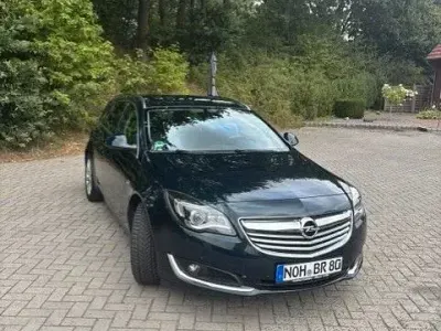 Gebraucht Opel Insignia Edition 163 PS (119 kW) 2014 Grün Kombi