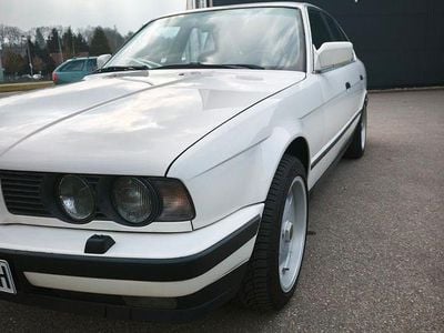 Gebraucht BMW 525 170 PS (125 kW) 1989 Weiß Limousine