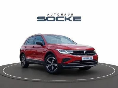 Gebraucht VW Tiguan Active 150 PS (110 kW) 2022 Kings red metallic SUV