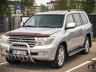 Gebraucht Toyota Land Cruiser Executive 286 PS (210 kW) 2011 Silber SUV
