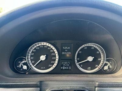 Mercedes C230