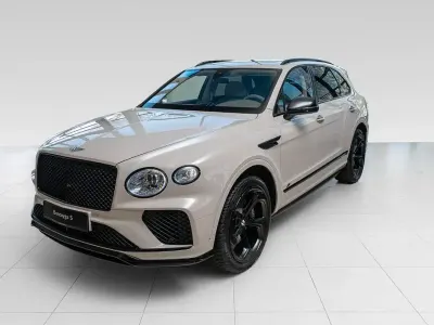 Brugt Bentley Bentayga 551 HK (405 kW) 2023 Beige SUV