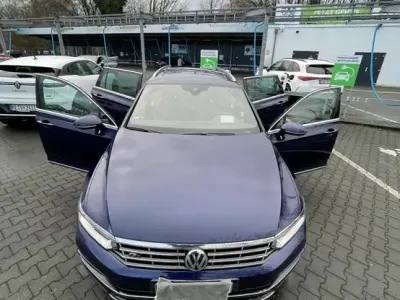 Gebraucht VW Passat R-line 190 PS (139 kW) 2017 Blau Kombi