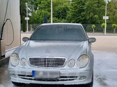 Gebraucht Mercedes E320 228 PS (167 kW) 2003 Silber Limousine