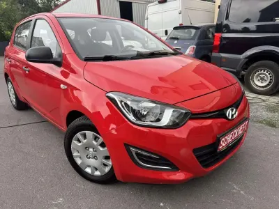 Gebraucht Hyundai i20 Edition 86 PS (63 kW) 2013 Rot Kleinwagen