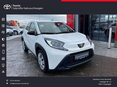 Weiß Gebraucht 2022 Toyota Aygo X X-play SUV | 13.490 € (Fairer Preis)