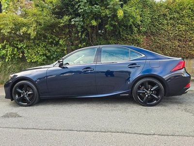 Lexus IS300h