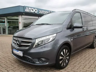 Gebraucht Mercedes Vito 163 PS (119 kW) 2016 Flintgrau metallic Van