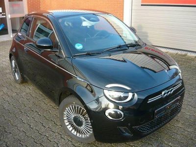 Gebraucht Fiat 500e Style 86 kW (118 PS) 2023 Schwarz