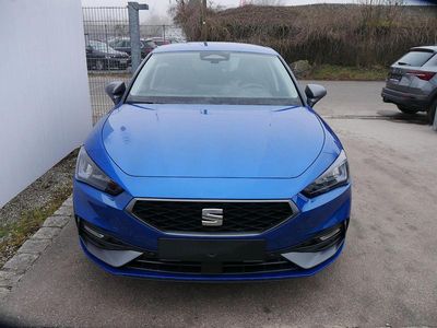 Neu Seat Leon ST FR 150 PS (110 kW) 2026 Saphir blau metallic Kombi