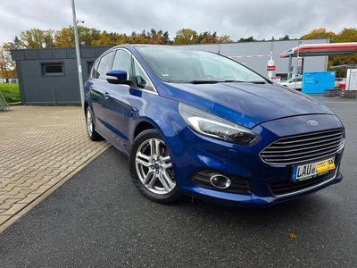 Usata Ford S-MAX Titanium 179 CV (131 kW) 2017 Blu Monovolume