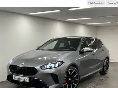 Gebraucht BMW 123 Shadowline 218 PS (160 kW) 2025 Skyscraper grau Kleinwagen
